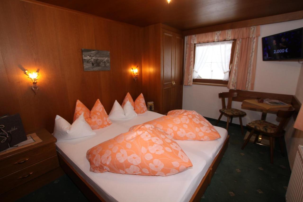 Haus Alpengluehn Otel Längenfeld Dış mekan fotoğraf